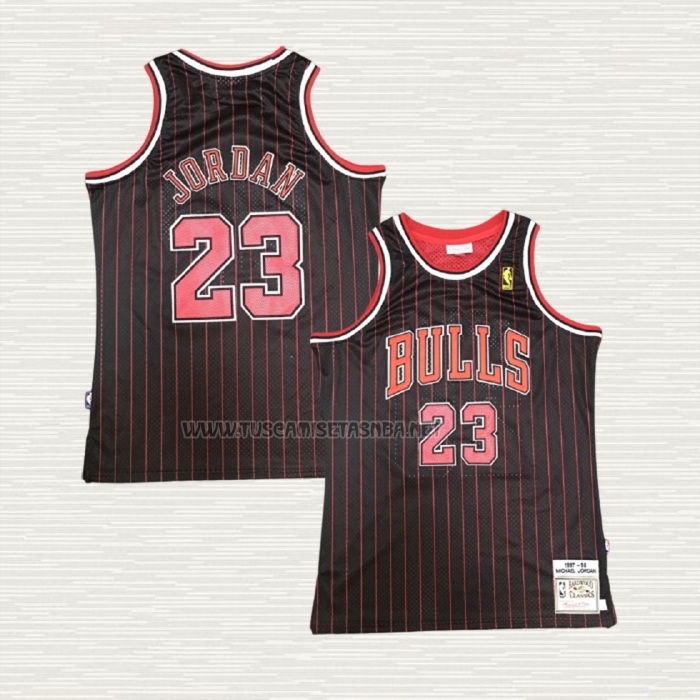 Camiseta Michael Jordan NO 23 Chicago Bulls Mitchell & Ness Negro